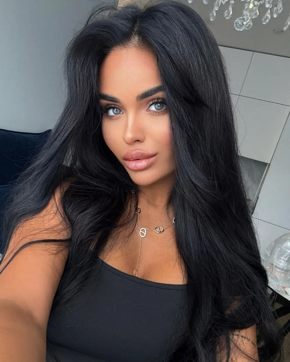 Angelina escort in Dubai