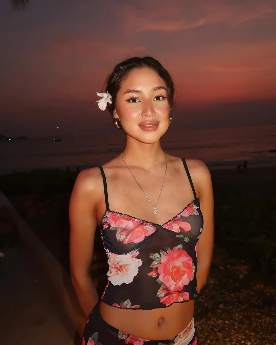 Avemi escort in Dubai