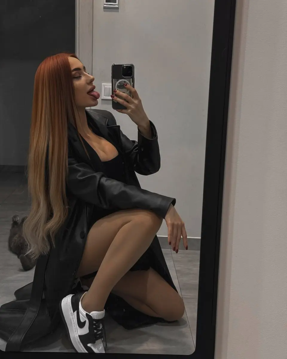 Eleanora escort in Dubai