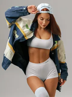 Esmelda escort in Dubai