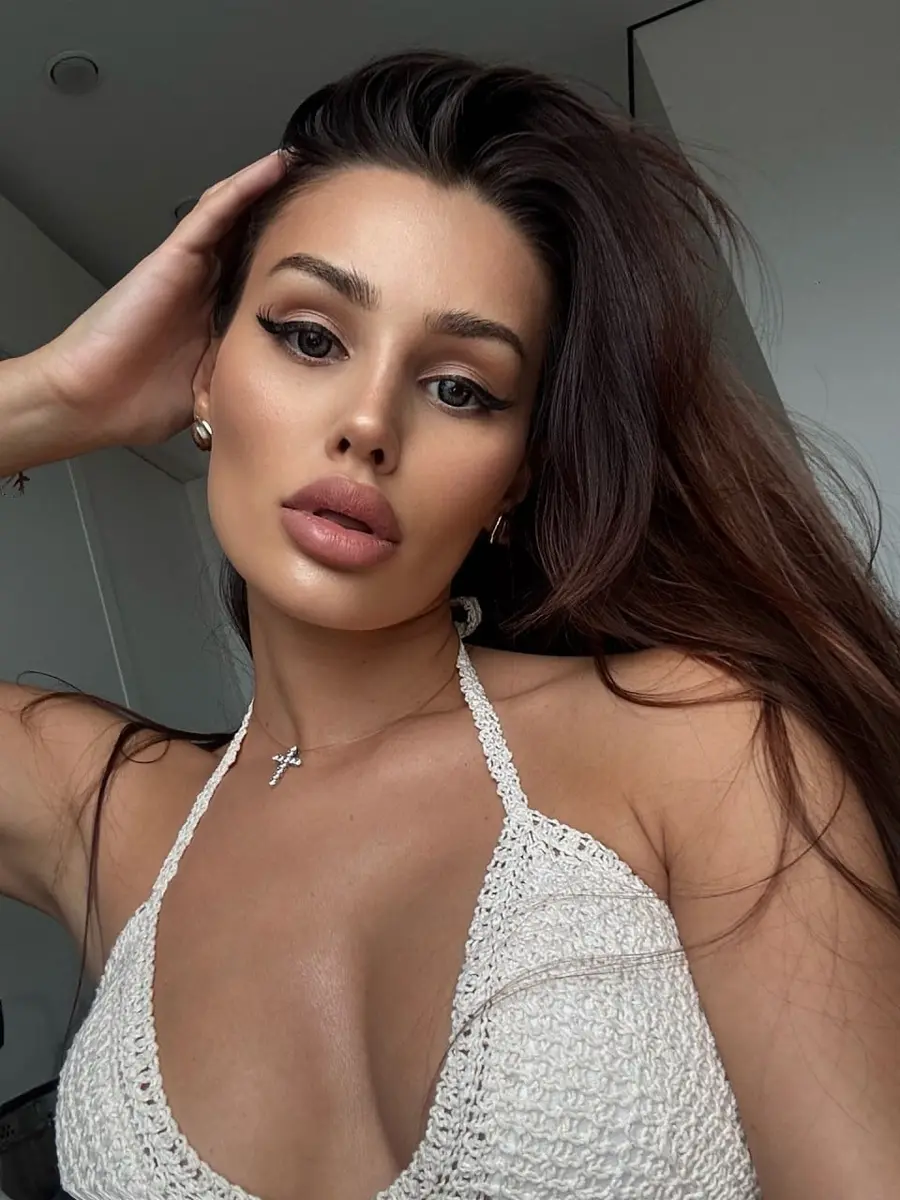 Isabella escort in Dubai