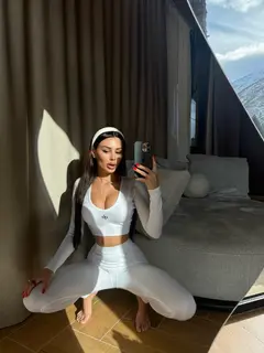 Isabella escort in Dubai