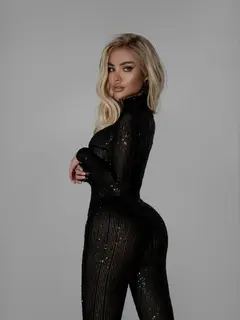 Kseniya escort in Dubai