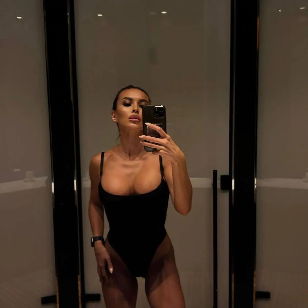 Ksusha escort in Dubai