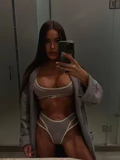 Ksusha escort in Dubai