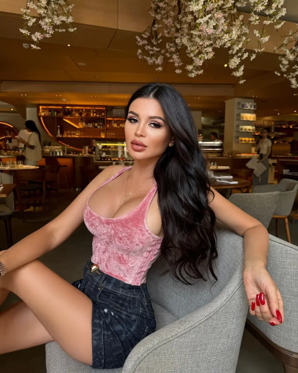 Layla escort in Dubai