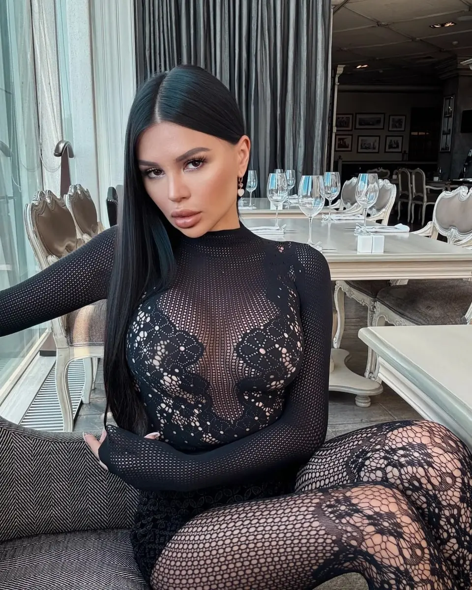 Layla escort in Dubai