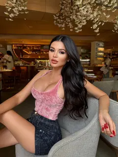Layla escort in Dubai