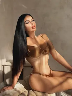 Layla escort in Dubai