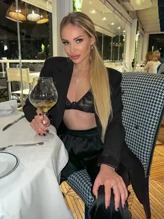 Lena escort in Dubai