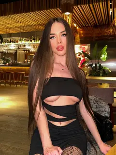 Lilou escort in Dubai