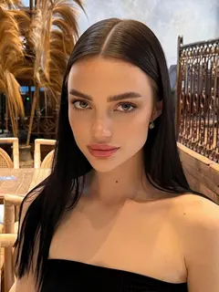 Nivia escort in Dubai