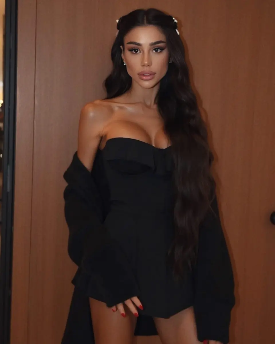 Olivia escort in Dubai