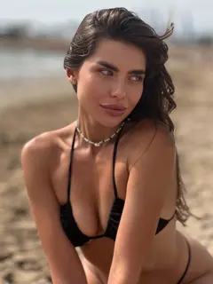 Safira escort in Dubai