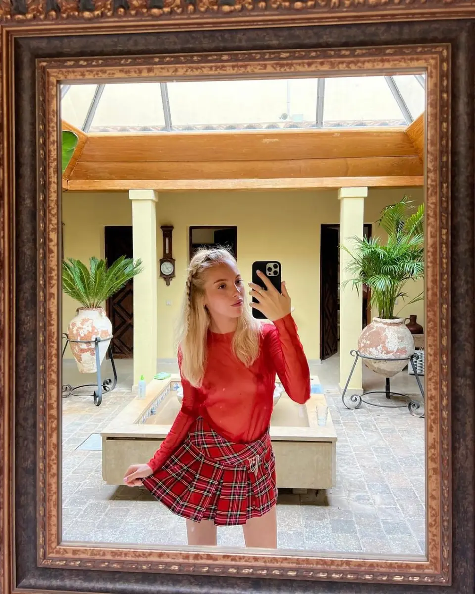 Selmira escort in Dubai