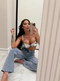 Sophia escort in Dubai