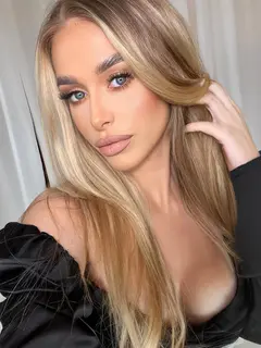 Sveta escort in Dubai