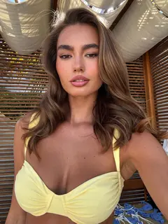 Valeria escort in Dubai